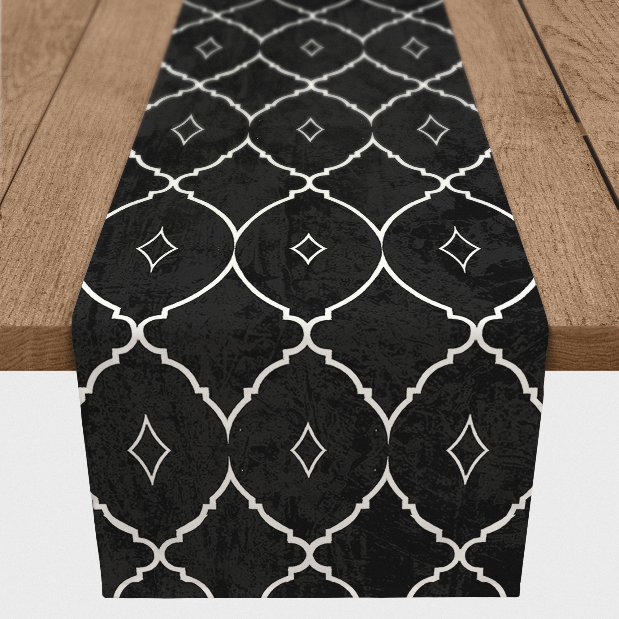 Geometric Pattern Indoor/Outdoor Table Runner